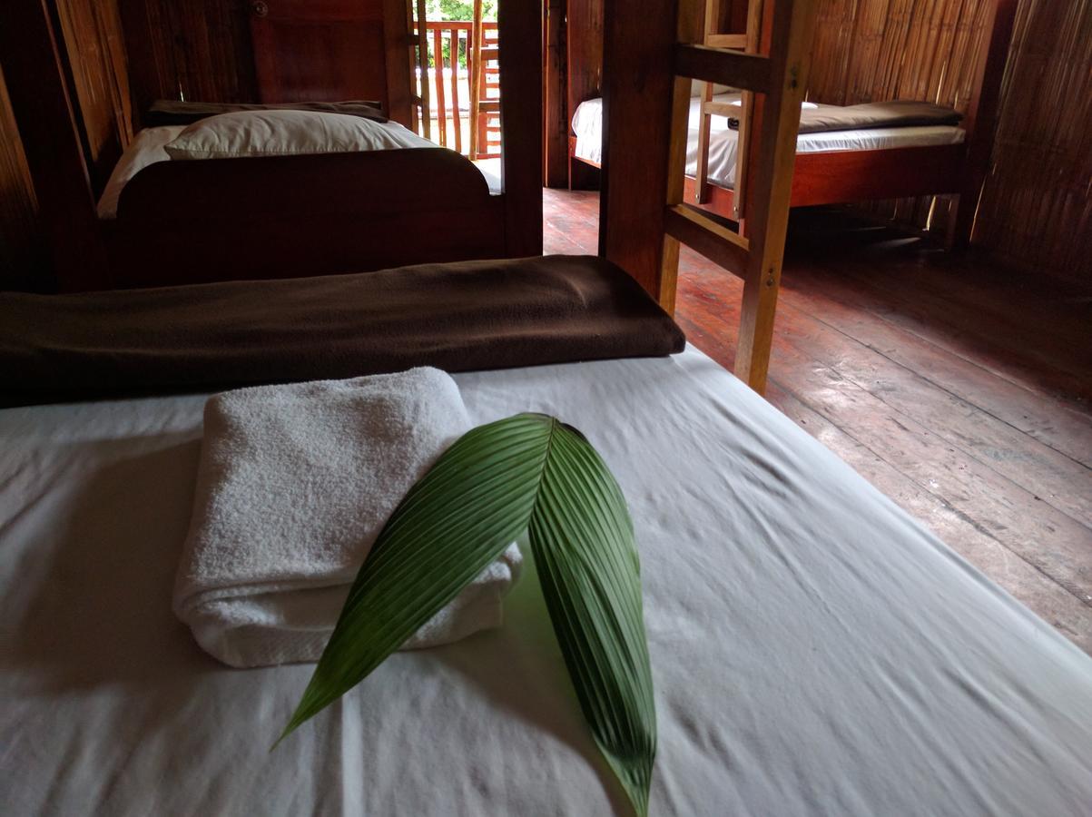 Green Forest Ecolodge Puerto Montufar Kültér fotó
