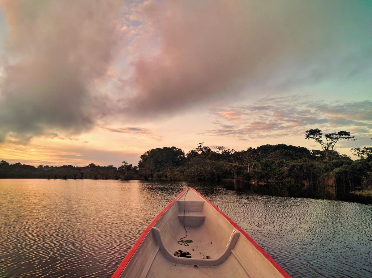 Green Forest Ecolodge Puerto Montufar Kültér fotó